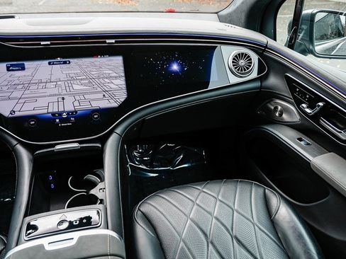 Certified 2023 Mercedes-Benz EQS 580 4MATIC SUV image 15