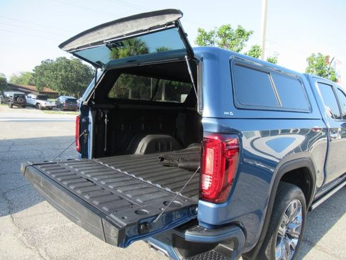 Used 2025 GMC Sierra 1500 Denali w/ Denali Reserve Package AWD/4WD image 37