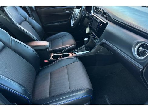Used 2017 Toyota Corolla SE w/ Carpet Mat Package (TMS) image 16
