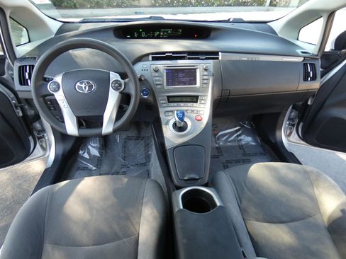 Used 2014 Toyota Prius Prime Plug-In Hybrid image 22