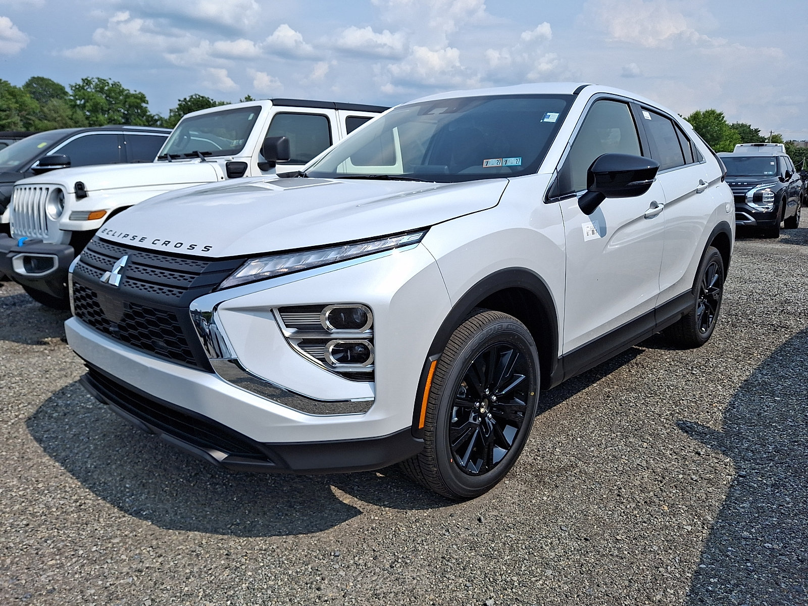New 2026 Mitsubishi Eclipse Cross LE AWD/4WD image 3