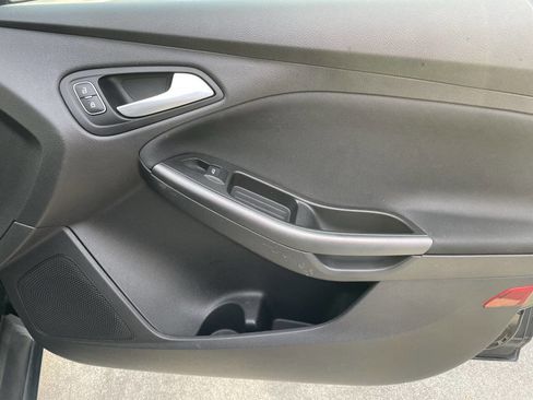 Used 2018 Ford Focus SEL image 27