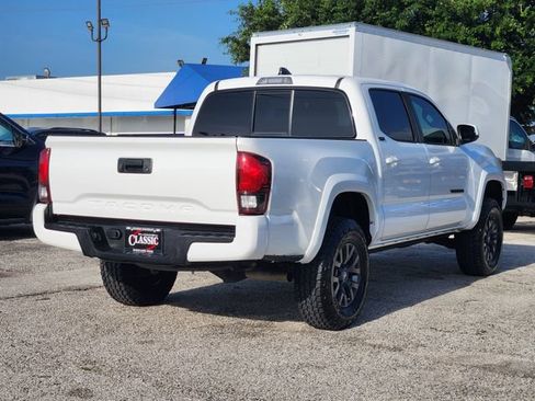Used 2020 Toyota Tacoma SR5 w/ SR5 Appearance Package (SM) RWD image 7