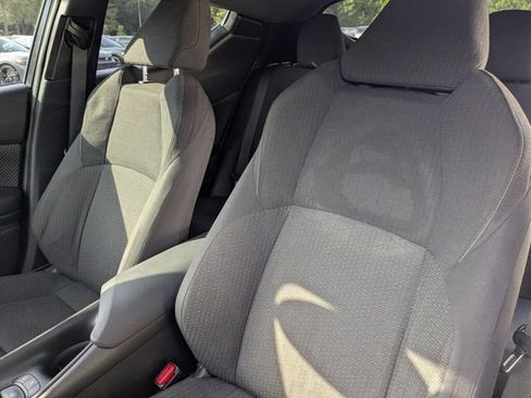 Used 2018 Toyota C-HR XLE FWD image 23