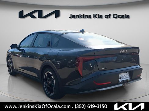 New 2025 Kia K4 EX image 5