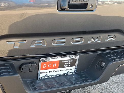 Certified 2023 Toyota Tacoma SR image 31