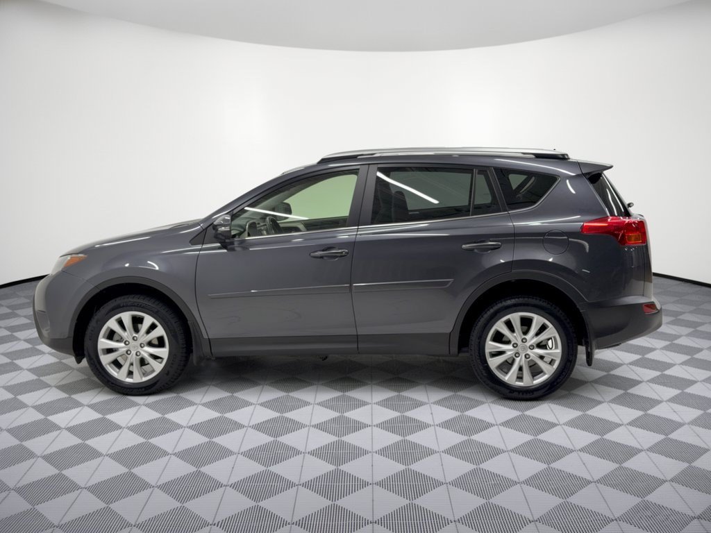 Used 2015 Toyota RAV4 Limited AWD/4WD image 2