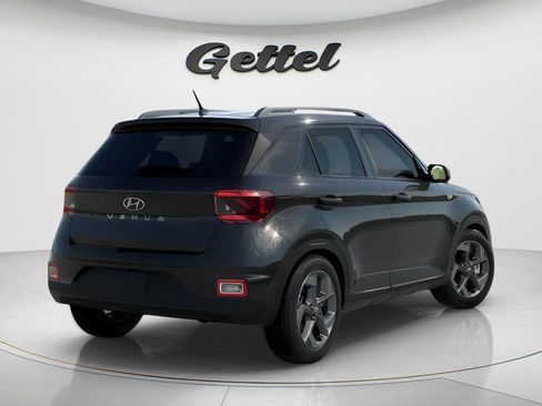 New 2026 Hyundai Venue SEL FWD image 4