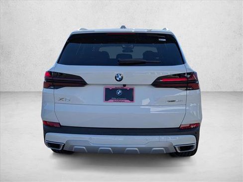 Used 2026 BMW X5 sDrive40i RWD image 7