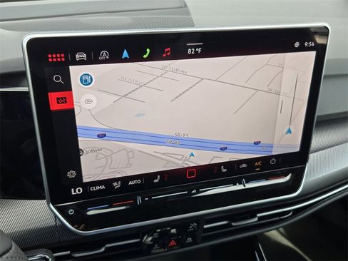 New 2026 Volkswagen GTI SE image 9