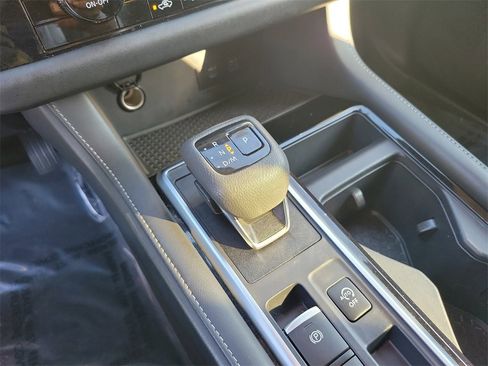 Certified 2024 Nissan Pathfinder SV w/ Black Appearance Package image 22