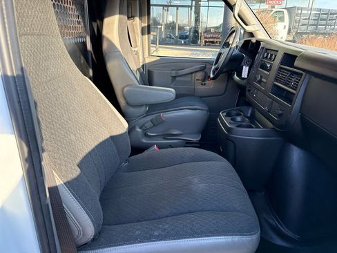 Used 2024 Chevrolet Express 2500 w/ Driver Convenience Package image 19