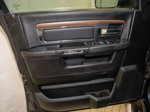 Used 2016 RAM 1500 Laramie w/ Convenience Group image 12