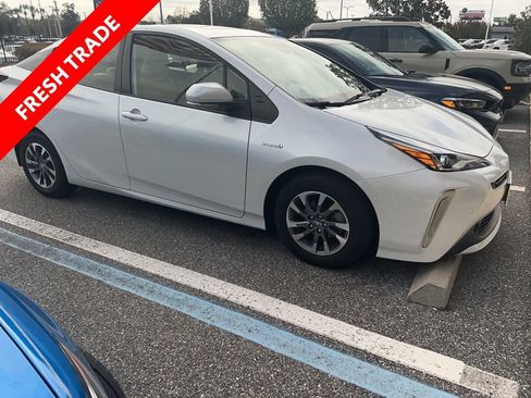 Used 2022 Toyota Prius LE image 4