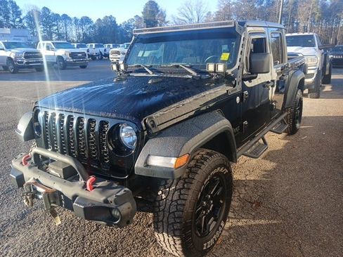 Used 2020 Jeep Gladiator Sport w/ Quick Order Package 24S image 9