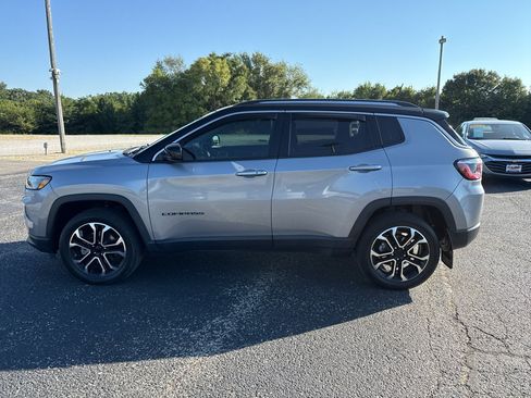 Used 2022 Jeep Compass Limited AWD/4WD image 6