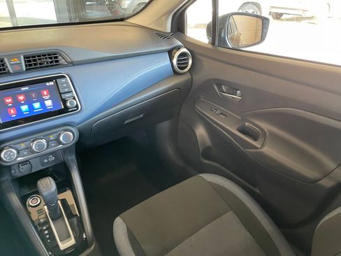 Used 2025 Nissan Versa SV image 33