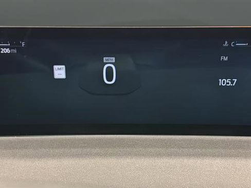 Used 2025 Ford Expedition Platinum image 20