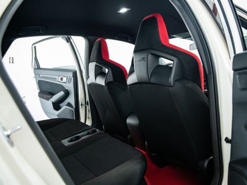 Used 2025 Honda Civic Type R image 16