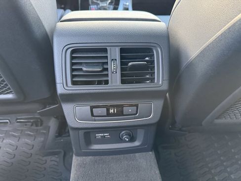 Certified 2025 Audi Q5 2.0T Premium Plus w/ Premium Plus Package image 16