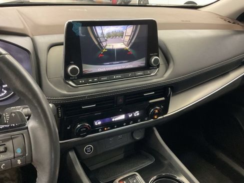 Used 2023 Nissan Rogue SV w/ SV Premium Package AWD/4WD image 15
