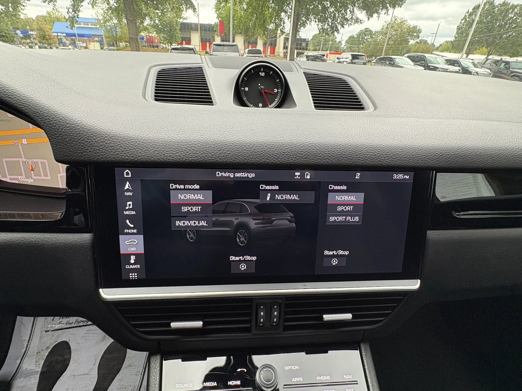 Used 2021 Porsche Cayenne S AWD/4WD image 43