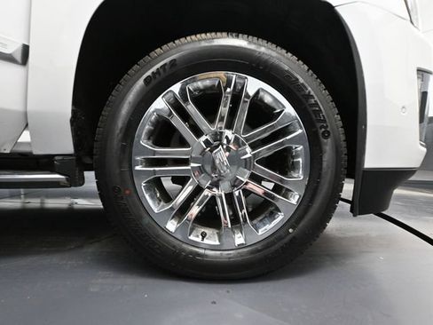 Used 2017 Cadillac Escalade ESV 4WD image 15