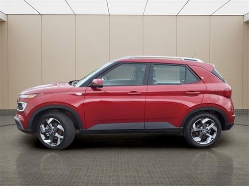 New 2025 Hyundai Venue Limited image 4
