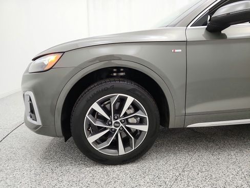 Used 2023 Audi Q5 2.0T Premium w/ Convenience Package AWD/4WD image 17