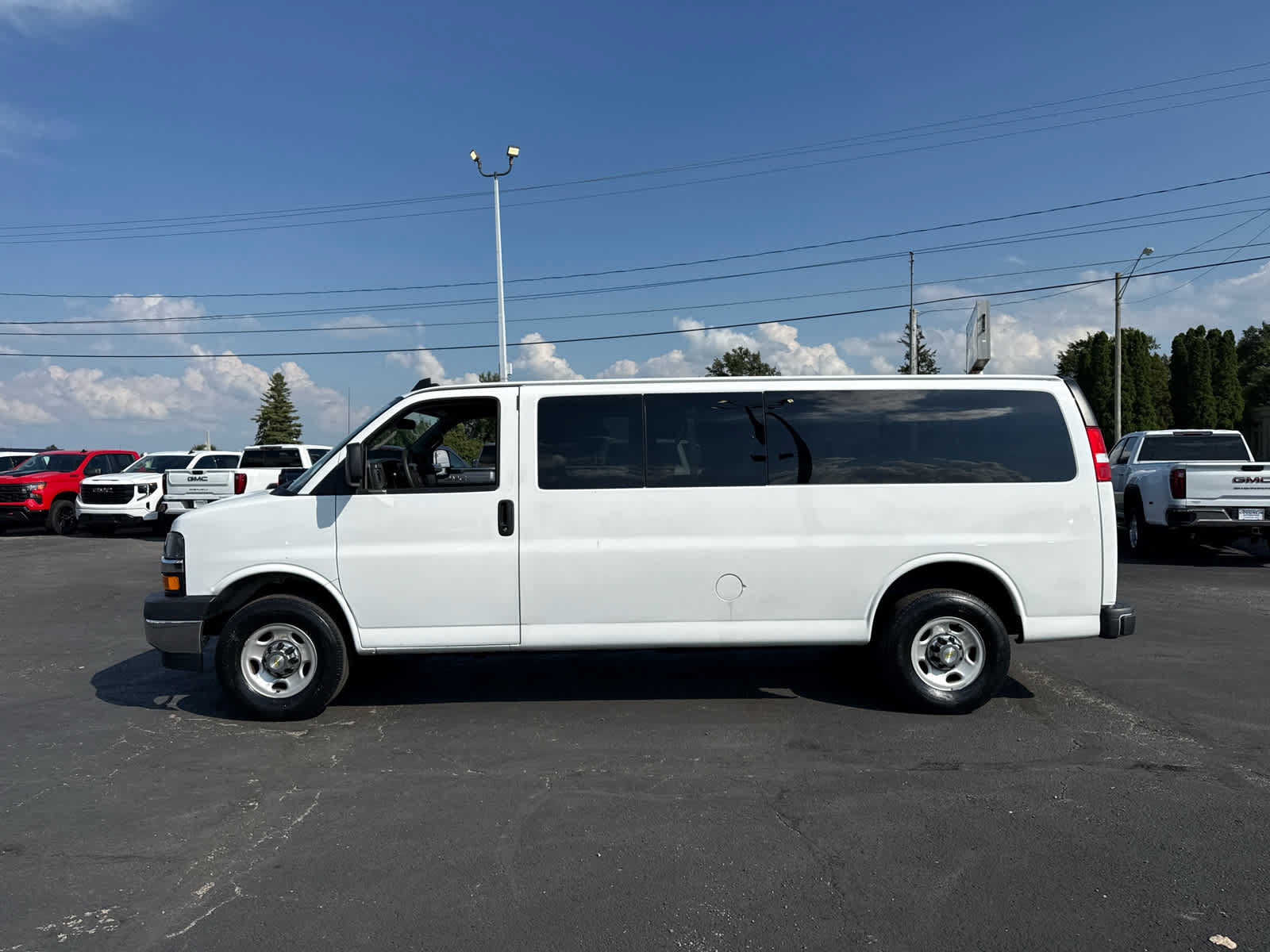 Certified 2024 Chevrolet Express 3500 LT w/ LT Preferred Equipment Group RWD image 2