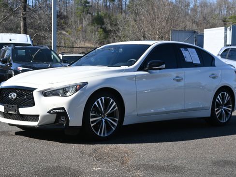 Used 2023 INFINITI Q50 Sensory image 5