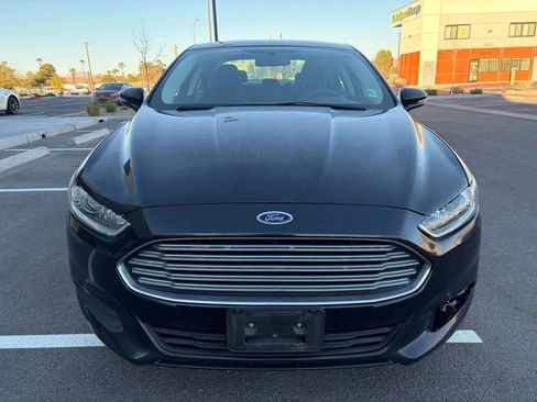 Used 2014 Ford Fusion SE FWD image 7