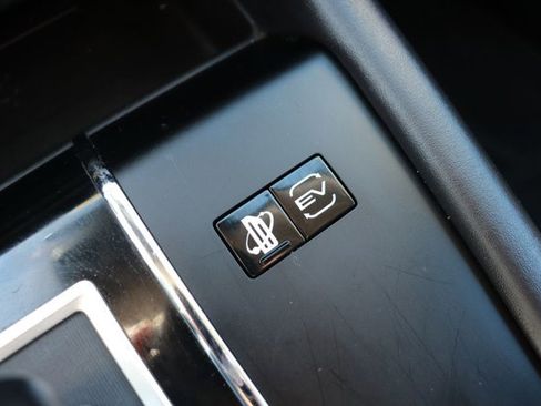 Used 2024 Mitsubishi Outlander 4WD Plug-In Hybrid image 21