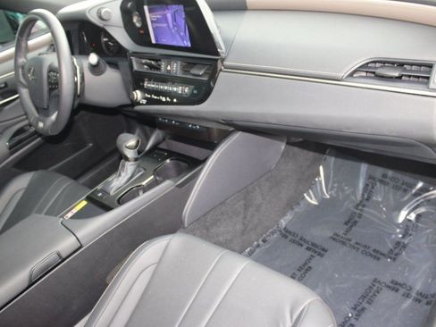 Used 2023 Lexus ES 350 F Sport w/ Accessory Package (Z1) image 36