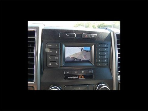 Used 2018 Ford F150 XLT image 5
