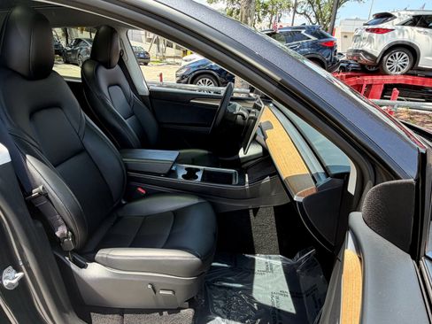 Used 2025 Tesla Model Y Long Range AWD/4WD image 20