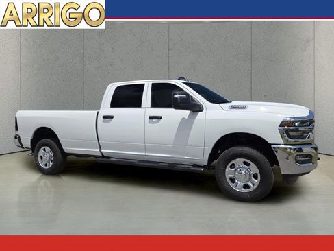 New 2026 RAM 2500 Tradesman AWD/4WD image 1