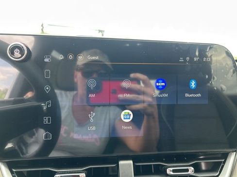 New 2026 Chevrolet Equinox LT w/ Convenience Package II FWD image 24