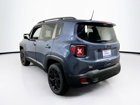 Used 2022 Jeep Renegade Altitude w/ Convenience Group AWD/4WD image 7