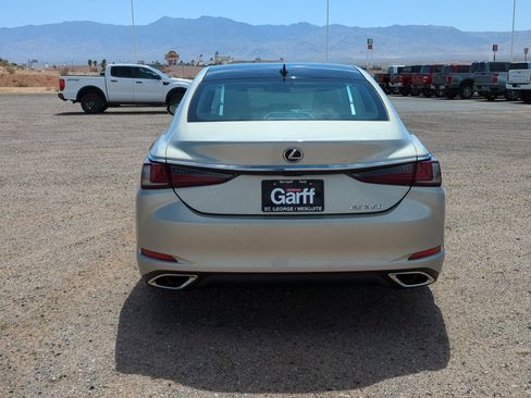 Used 2019 Lexus ES 350 w/ Accessory Package 2 FWD image 4