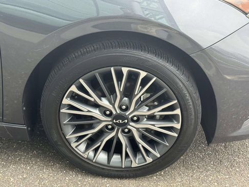 Used 2023 Kia Forte GT-Line FWD image 7