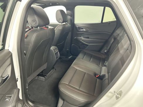 Used 2025 Chevrolet Trax RS w/ Sunroof Package FWD image 20