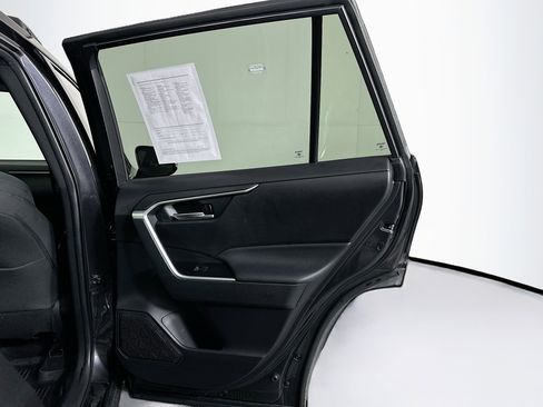 Used 2023 Toyota RAV4 SE AWD/4WD image 30