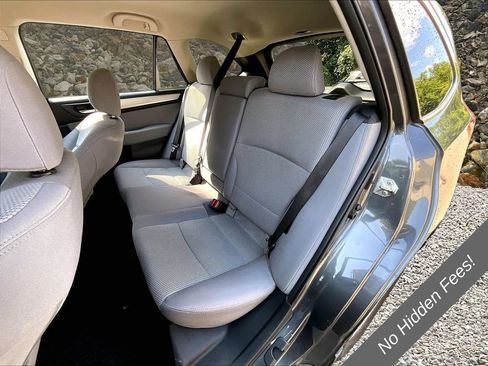 Used 2018 Subaru Outback 2.5i Premium AWD/4WD image 22