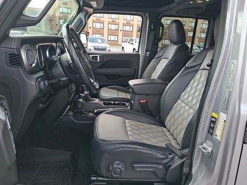 Used 2021 Jeep Wrangler Unlimited Sahara w/ LED Lighting Group AWD/4WD image 14