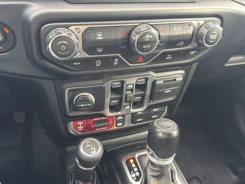 Used 2020 Jeep Gladiator Rubicon AWD/4WD image 30