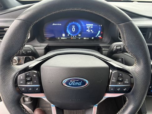 Used 2022 Ford Explorer ST w/ Equipment Group 401A AWD/4WD image 12