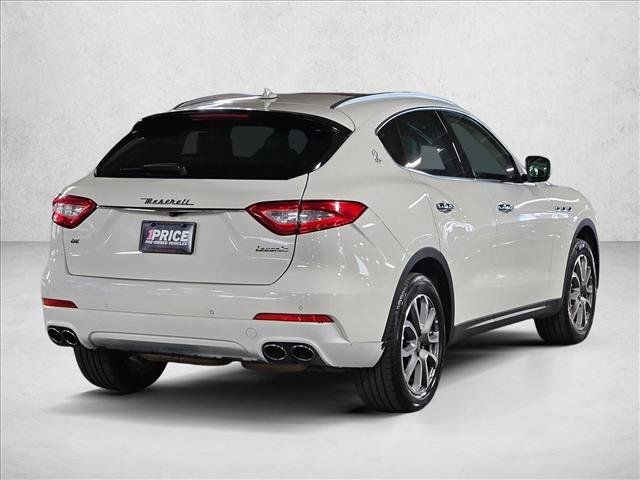 Used 2017 Maserati Levante AWD/4WD image 5