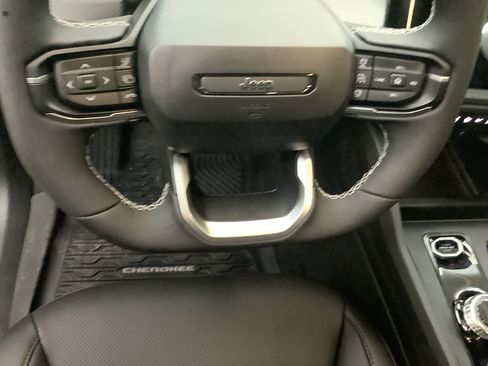 New 2026 Jeep Cherokee Limited AWD/4WD image 15