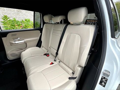 New 2026 Mercedes-Benz GLB 250 4MATIC image 10